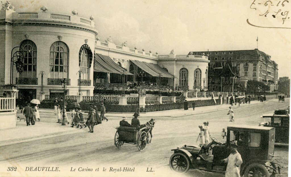 Casino Barrière Deauville carte postale ancienne